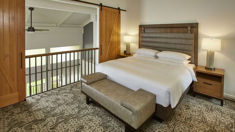 <b>Grand Geneva Resort & Spa Suite</b>. Images powered by <a href="https://www.leonardoworldwide.com/" title="Leonardo Worldwide" target="_blank">Leonardo</a>.