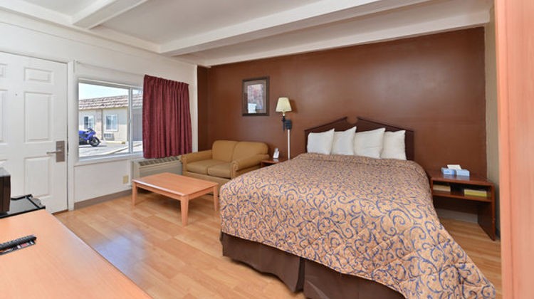 Budget Inn Downtown Boise Room