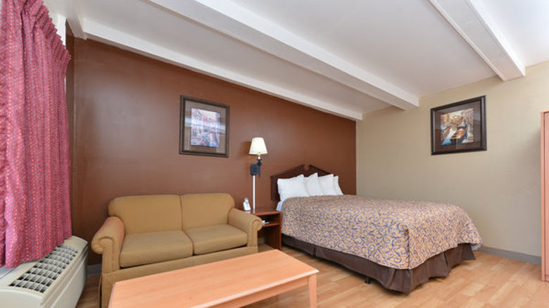 <b>Budget Inn Downtown Boise Room</b>. Images powered by <a href="https://www.leonardoworldwide.com/" title="Leonardo Worldwide" target="_blank">Leonardo</a>.
