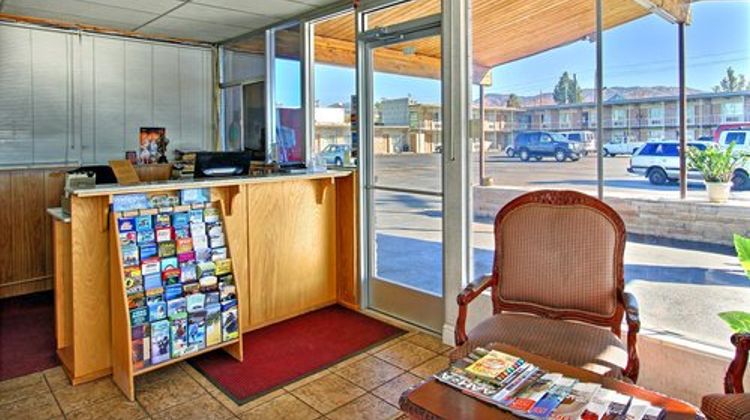 Budget Inn Downtown Boise Lobby