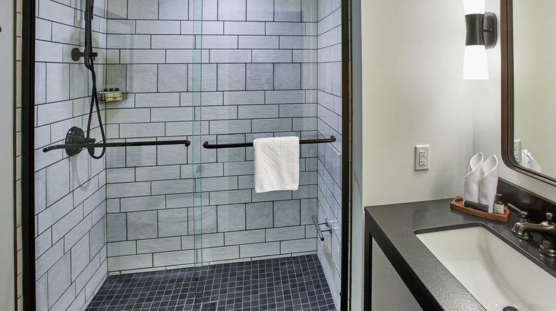 <b>Grand Geneva Resort & Spa Suite</b>. Images powered by <a href="https://www.leonardoworldwide.com/" title="Leonardo Worldwide" target="_blank">Leonardo</a>.