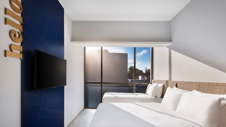 <b>Travelodge Harbourfront Room</b>. Images powered by <a href="https://www.leonardoworldwide.com/" title="Leonardo Worldwide" target="_blank">Leonardo</a>.