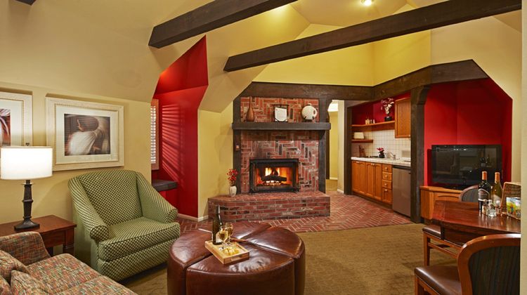 Wine Valley Inn & Cottages Suite