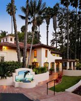 Inn By The Harbor