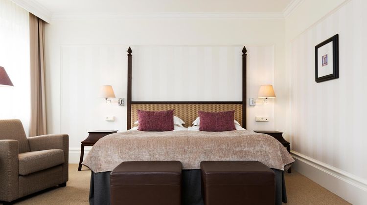 Elite Park Avenue Hotel Room