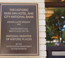Historic Park Inn Hotel Exterior