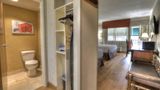 The Lodge at Five Oaks Room