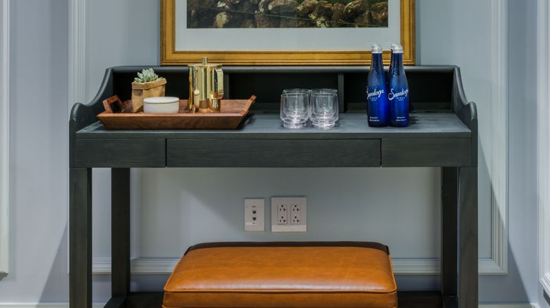 <b>Merrion Row Hotel and Public House Room</b>. Images powered by <a href="https://www.leonardoworldwide.com/" title="Leonardo Worldwide" target="_blank">Leonardo</a>.