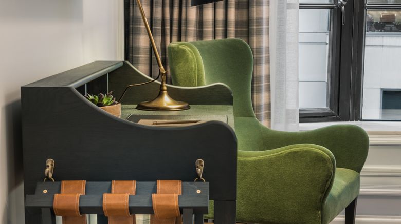 <b>Merrion Row Hotel and Public House Room</b>. Images powered by <a href="https://www.leonardoworldwide.com/" title="Leonardo Worldwide" target="_blank">Leonardo</a>.