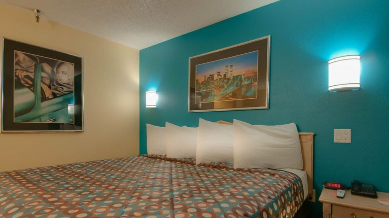 <b>Vagabond Inn Bakersfield North Room</b>. Images powered by <a href="https://www.leonardoworldwide.com/" title="Leonardo Worldwide" target="_blank">Leonardo</a>.
