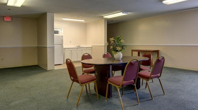 <b>InTown Suites Snellville Restaurant</b>. Images powered by <a href="https://www.leonardoworldwide.com/" title="Leonardo Worldwide" target="_blank">Leonardo</a>.
