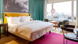 Hotel Rival Room