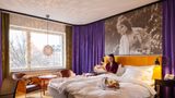 Hotel Rival Room