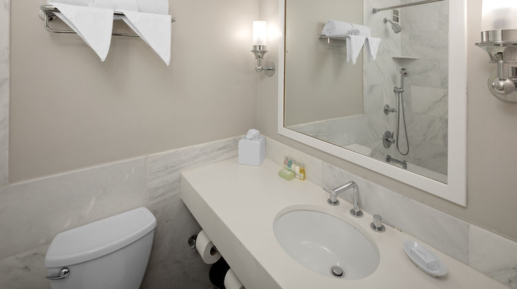 The Andrew Hotel Room