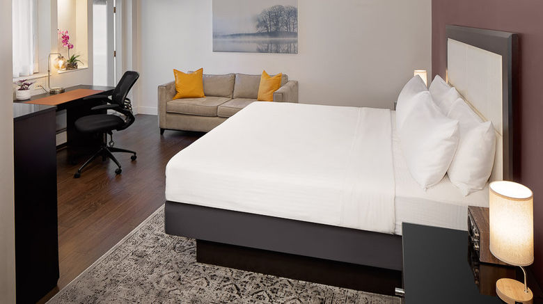 <b>The Andrew Hotel Room</b>. Images powered by <a href="https://www.leonardoworldwide.com/" title="Leonardo Worldwide" target="_blank">Leonardo</a>.