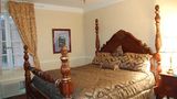 <b>The 1927 Lake Lure Inn & Spa Room</b>. Images powered by <a href="https://www.leonardoworldwide.com/" title="Leonardo Worldwide" target="_blank">Leonardo</a>.