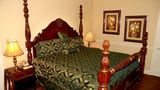 <b>The 1927 Lake Lure Inn & Spa Room</b>. Images powered by <a href="https://www.leonardoworldwide.com/" title="Leonardo Worldwide" target="_blank">Leonardo</a>.