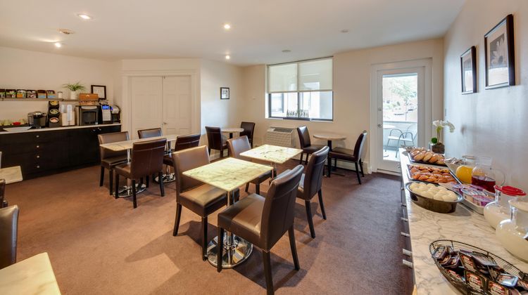 The Andrew Hotel Restaurant