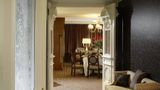 Hotel Julien Dubuque Suite