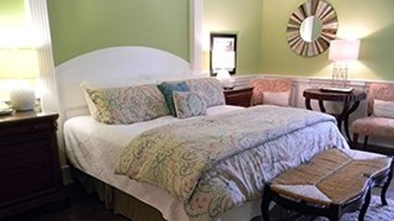 <b>Saint Simons Inn by the Lighthouse Room</b>. Images powered by <a href="https://www.leonardoworldwide.com/" title="Leonardo Worldwide" target="_blank">Leonardo</a>.
