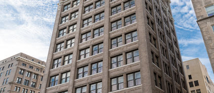 Hu. Hotel, Memphis Exterior