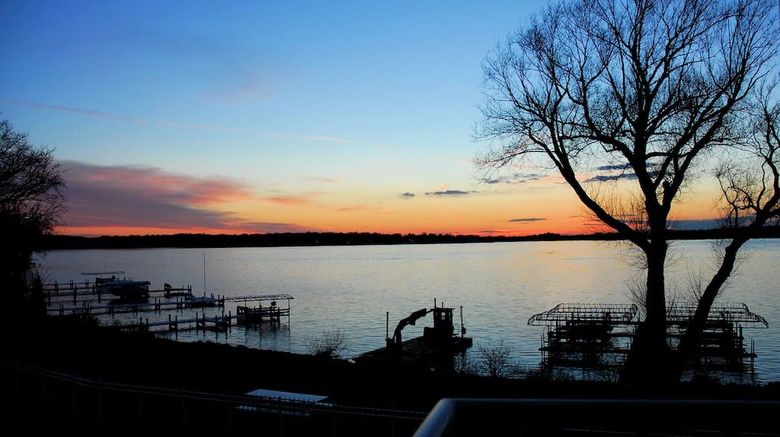 <b>Delavan Lake Resort Beach</b>. Images powered by <a href="https://www.leonardoworldwide.com/" title="Leonardo Worldwide" target="_blank">Leonardo</a>.