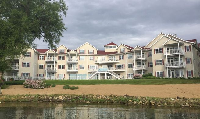 Delavan Lake Resort Exterior