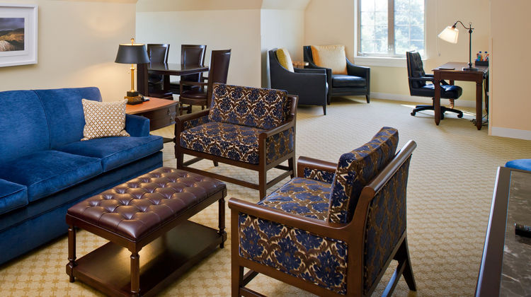 The Morris Inn Suite