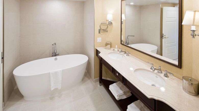 <b>The Morris Inn Suite</b>. Images powered by <a href="https://www.leonardoworldwide.com/" title="Leonardo Worldwide" target="_blank">Leonardo</a>.