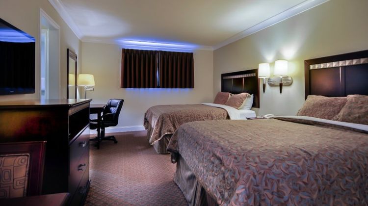 Vagabond Inn Whittier Room