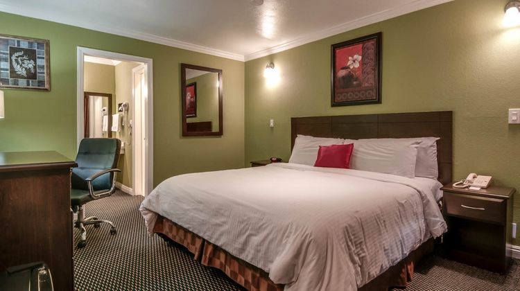 Vagabond Inn San Pedro Room