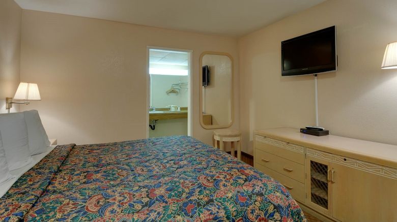 <b>Vagabond Inn San Pedro Room</b>. Images powered by <a href="https://www.leonardoworldwide.com/" title="Leonardo Worldwide" target="_blank">Leonardo</a>.