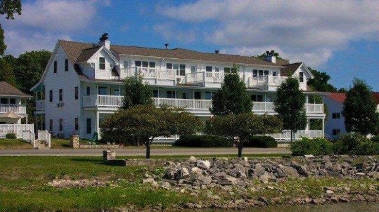 <b>Edgewater Resort Motel Recreation</b>. Images powered by <a href="https://www.leonardoworldwide.com/" title="Leonardo Worldwide" target="_blank">Leonardo</a>.