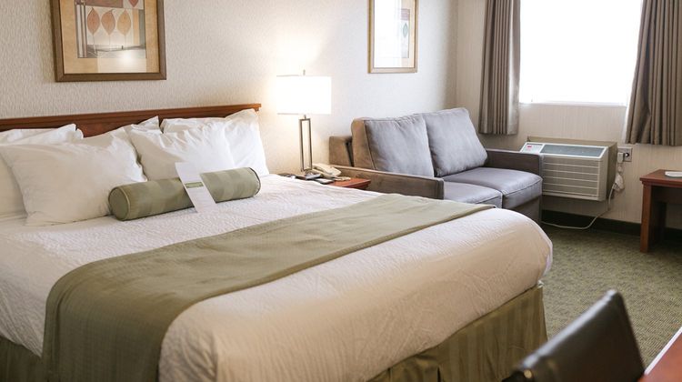 Victoria Inn Hotel & Convention Center Room