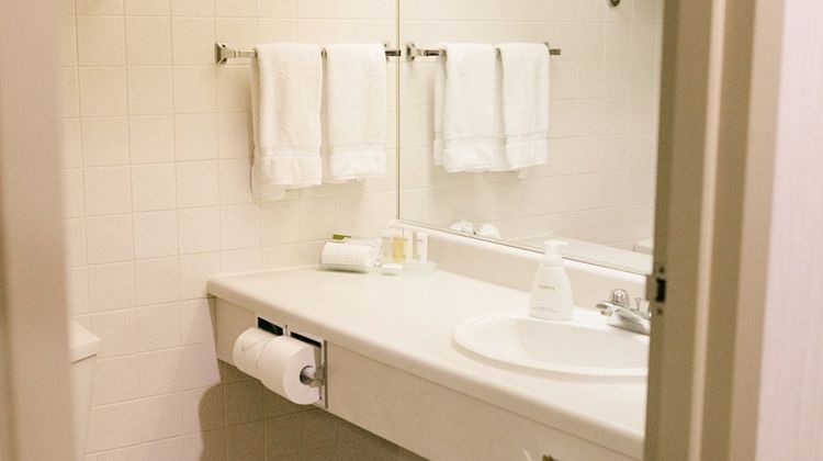 Victoria Inn Hotel & Convention Center Room