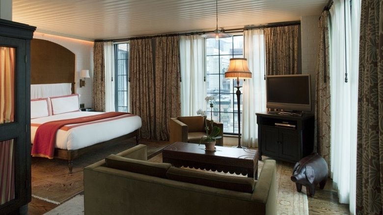 <b>The Bowery Hotel Suite</b>. Images powered by <a href="https://www.leonardoworldwide.com/" title="Leonardo Worldwide" target="_blank">Leonardo</a>.