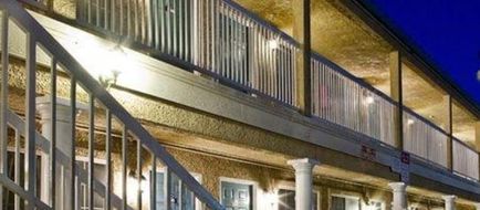 Bridge Point Inn Exterior