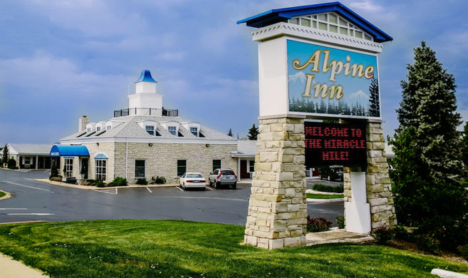 Alpine Inn & Suites, Rockford Exterior