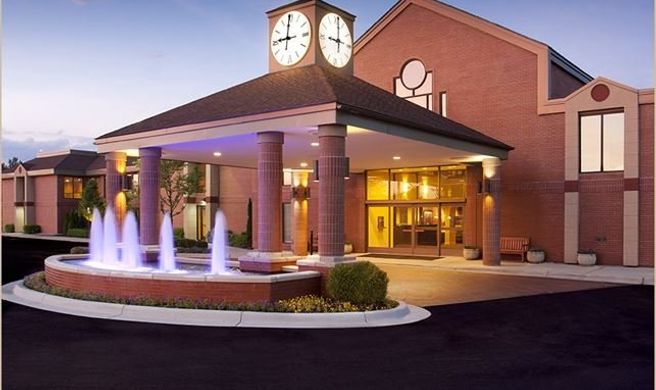 Ann Arbor Regent Hotel & Suites Exterior