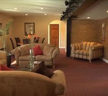 Wilshire Crest Hotel Lobby