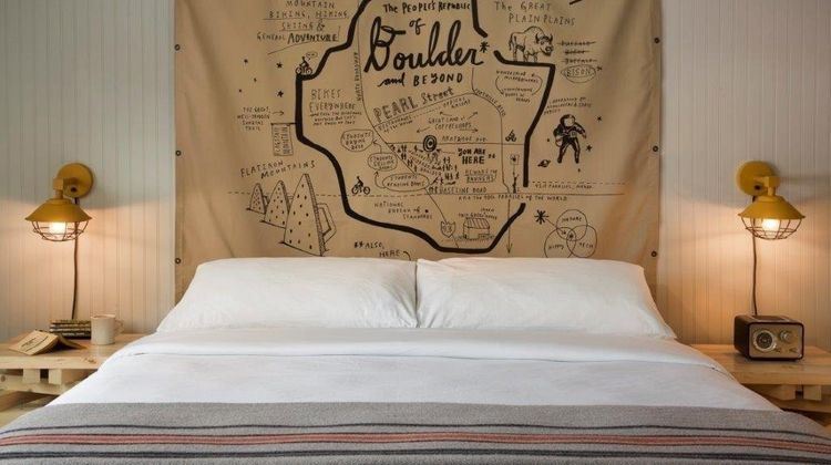 Basecamp Hotel Boulder Room