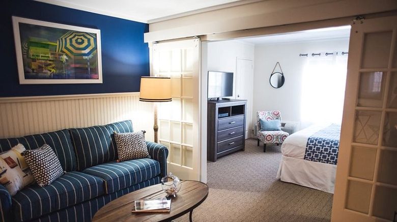 <b>Fairfield Circle Inn Suite</b>. Images powered by <a href="https://www.leonardoworldwide.com/" title="Leonardo Worldwide" target="_blank">Leonardo</a>.
