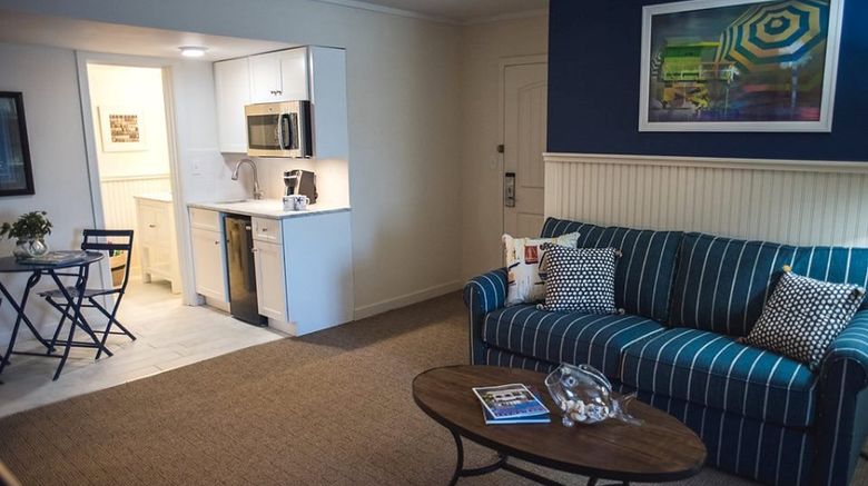 <b>Fairfield Circle Inn Suite</b>. Images powered by <a href="https://www.leonardoworldwide.com/" title="Leonardo Worldwide" target="_blank">Leonardo</a>.