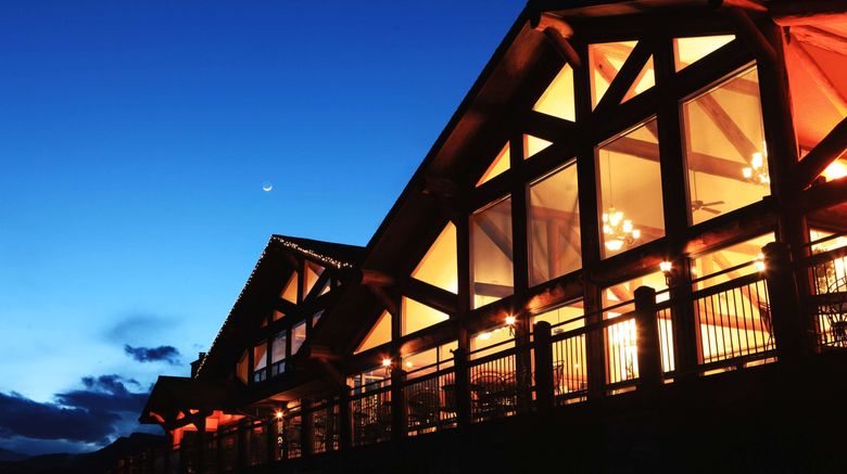 The Estes Park Resort Exterior. Images powered by <a href="https://www.leonardoworldwide.com" target="_blank" rel="noopener">Leonardo</a>.