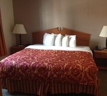 InTown Suites Auburn Room