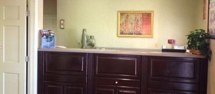 InTown Suites Auburn Lobby