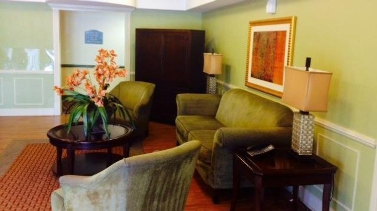 InTown Suites Columbus Lobby