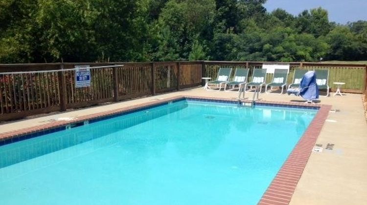 InTown Suites Columbus Pool
