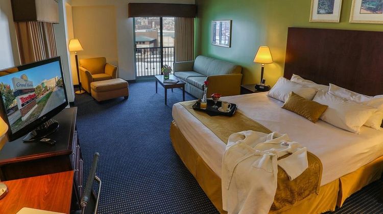 Grand Harbor Resort and Waterpark Suite