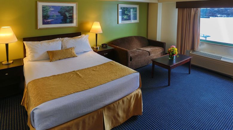 <b>Grand Harbor Resort and Waterpark Room</b>. Images powered by <a href="https://www.leonardoworldwide.com/" title="Leonardo Worldwide" target="_blank">Leonardo</a>.